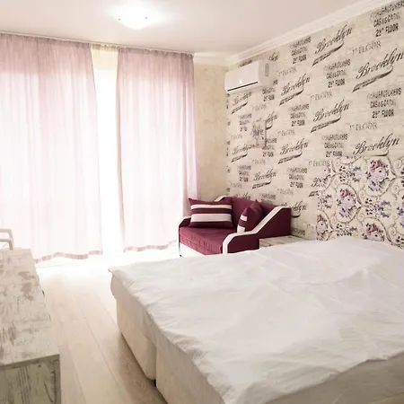 семеен прованс Hotell Aheloy