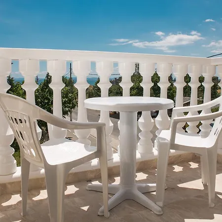 Hotell семеен прованс Aheloy