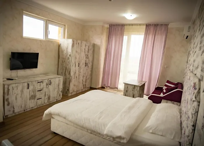 Hotel семеен прованс 3*