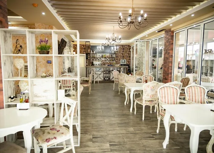 семеен прованс Hotel Aheloi