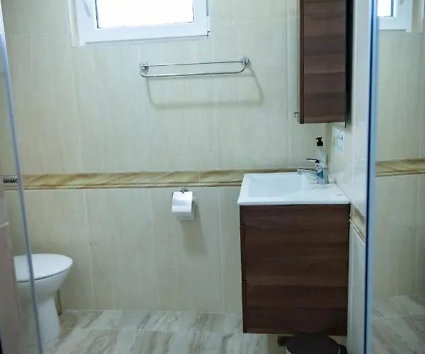 Hotel семеен прованс Aheloi