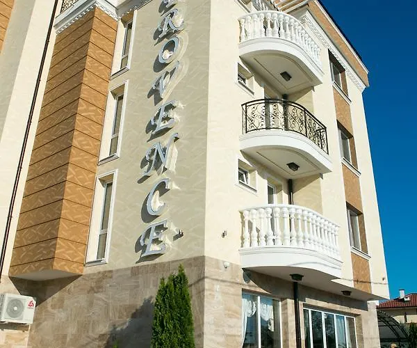 Hotel семеен прованс Aheloi